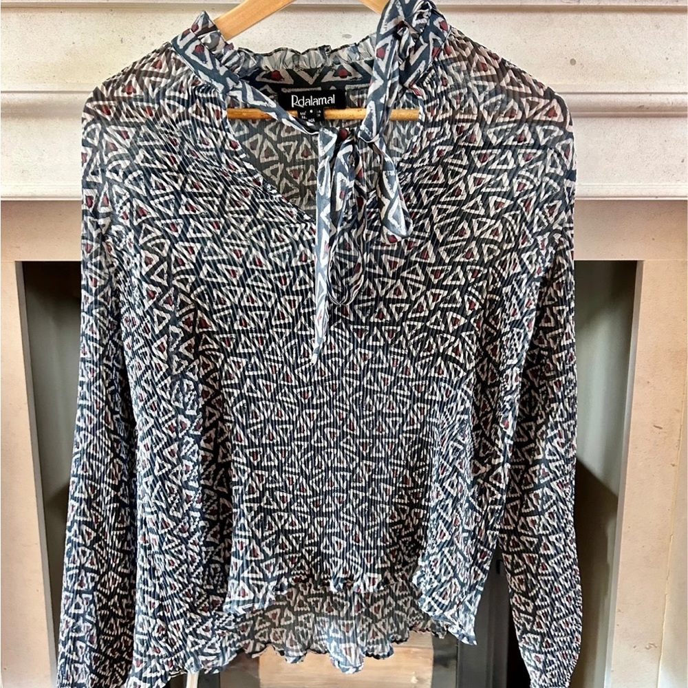 Belldini Black and White Patterned Blouse